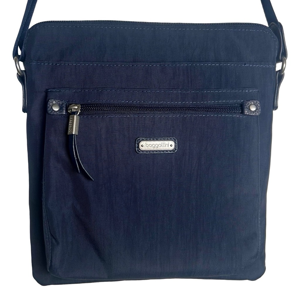 Baggallini Navy Blue Nylon Crossbody Bag with Matching Wristlet Pouch Set